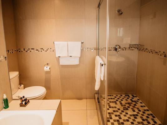Room image 3