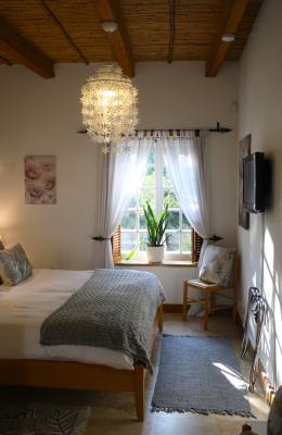 Room image 26