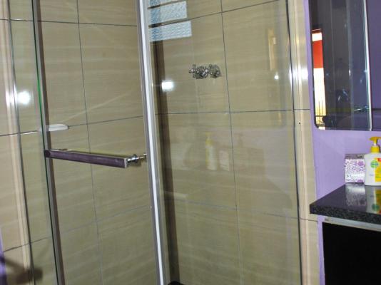 Room image 1