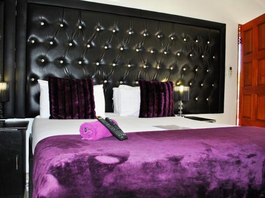 Room image 2