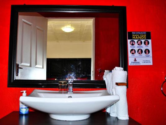 Room image 2