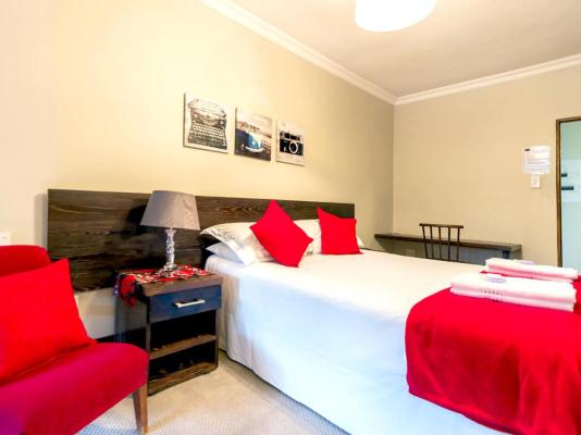 Room image 1