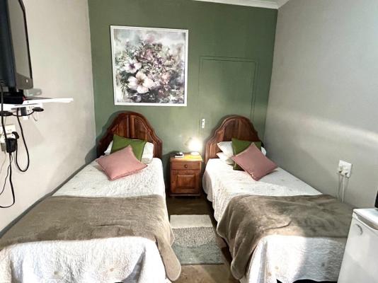 Room image 1