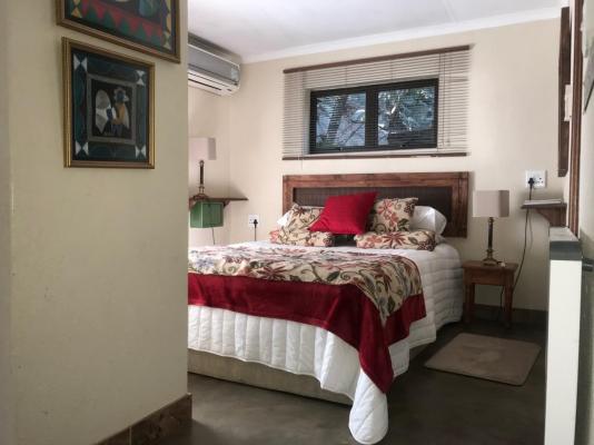 Room image 3