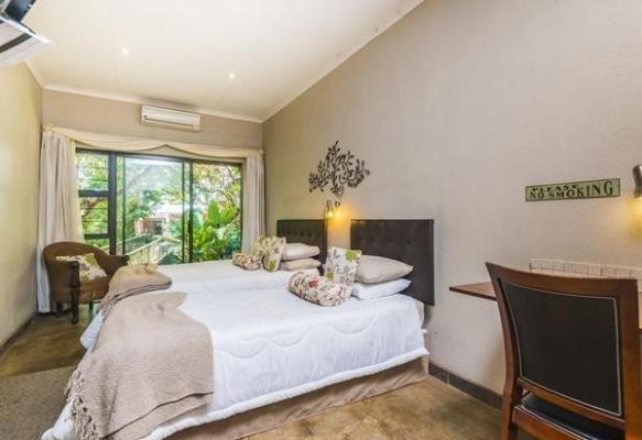 Room image 1