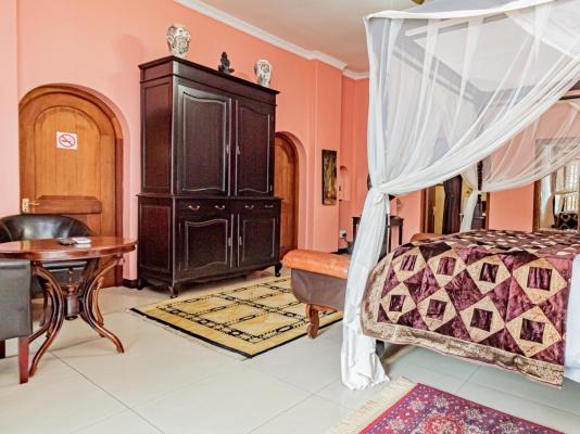 Room image 8