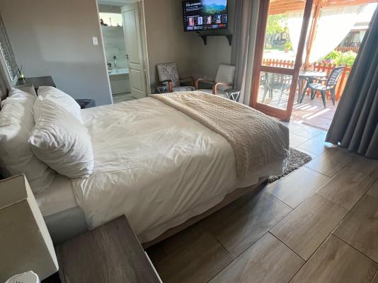 Room image 5