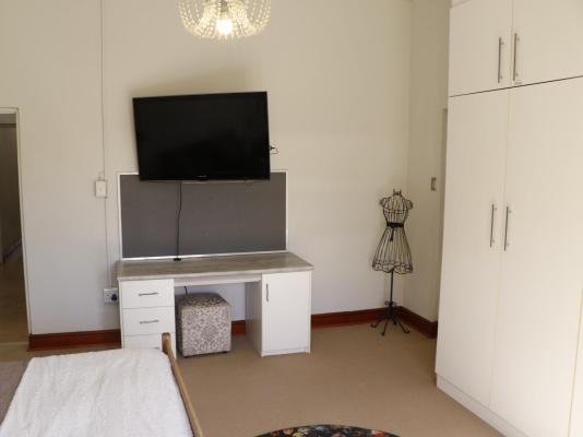 Room image 14