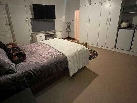 Room image 18
