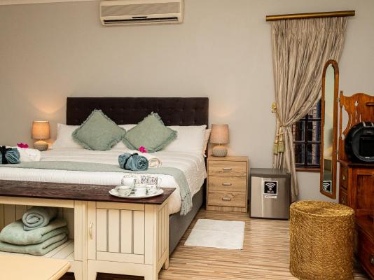 Room image 6