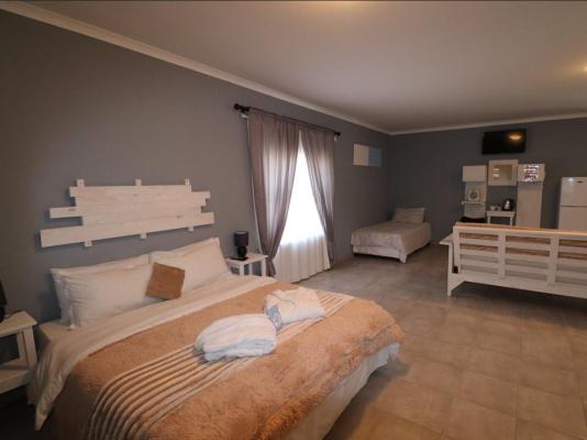 Room image 3