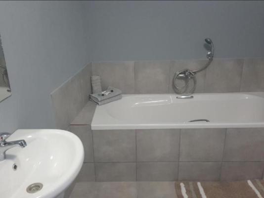 Bella Luna Bed and Breakfast - 222107