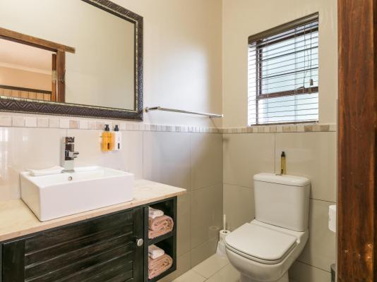 Room image 11