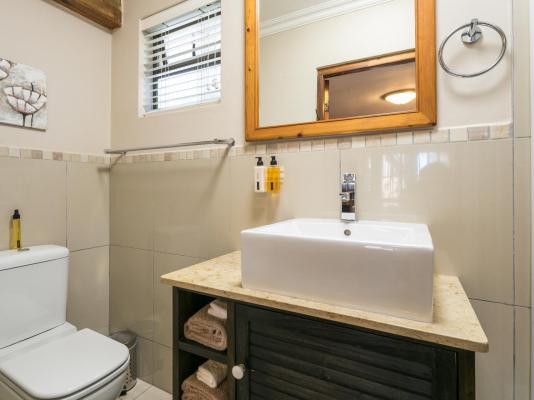 Room image 18