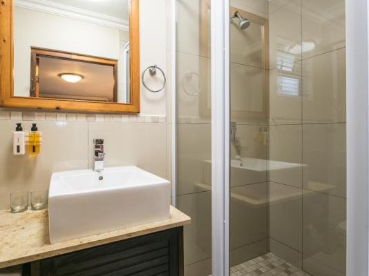 Room image 19
