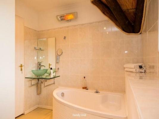 Room image 1