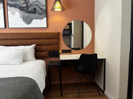 Room image 1