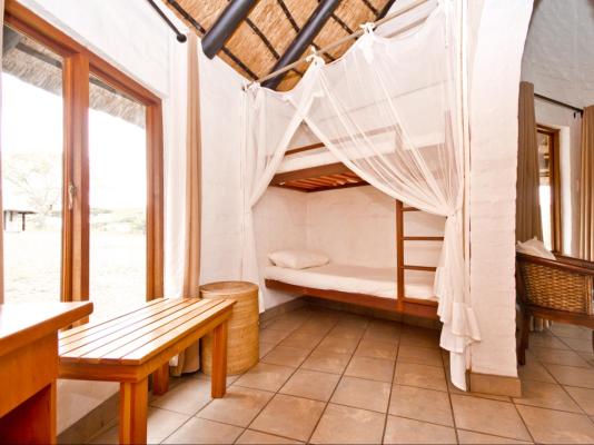 Room image 4