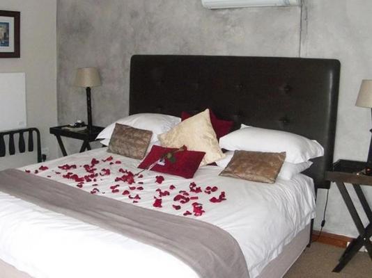 Room image 4