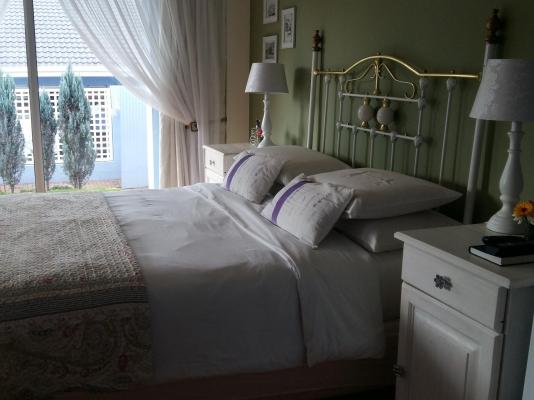 Room image 4