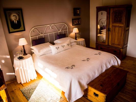Room image 3