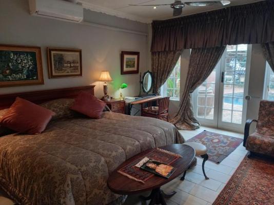 Room image 3