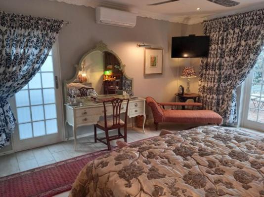 Room image 3