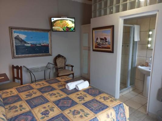 Room image 5