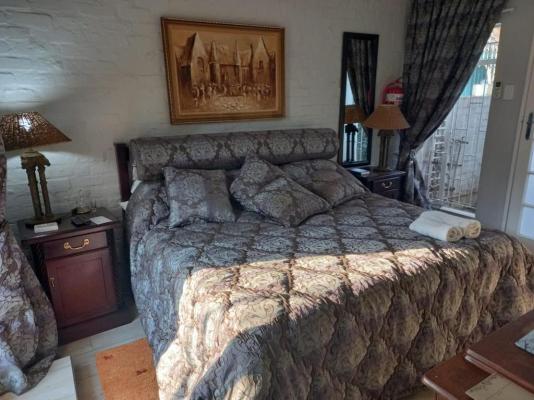 Room image 12