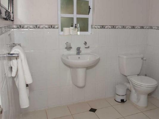 Room image 4