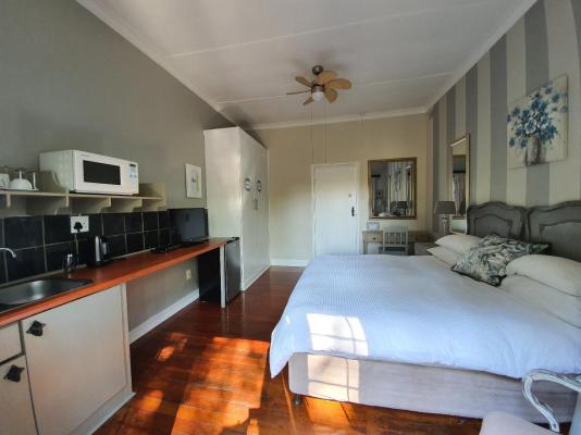 Room image 2