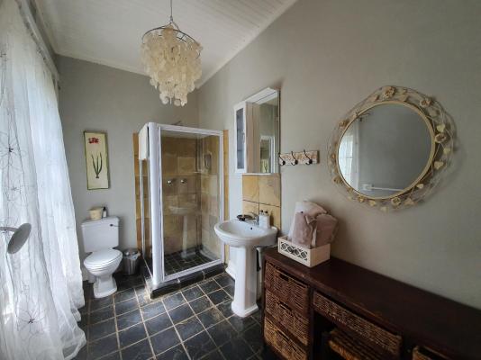 Room image 3