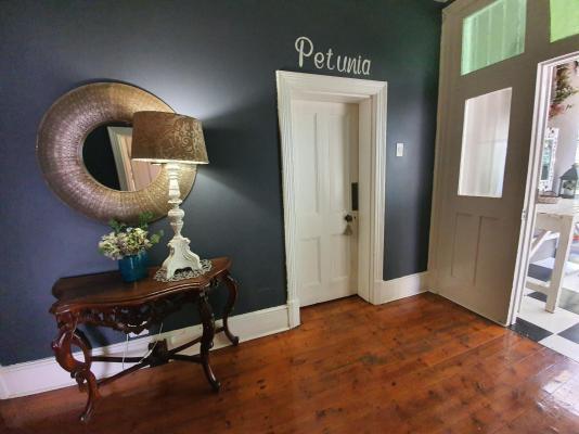 Room image 6