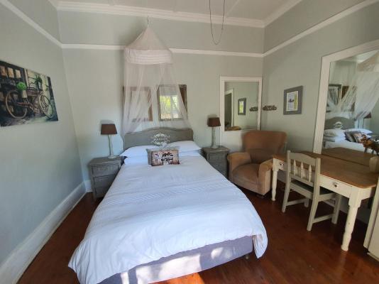 Room image 2