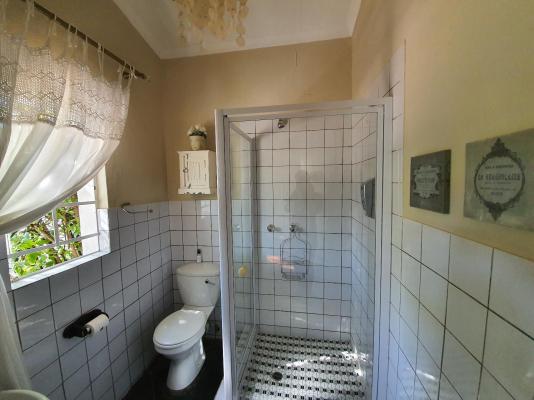 Room image 5