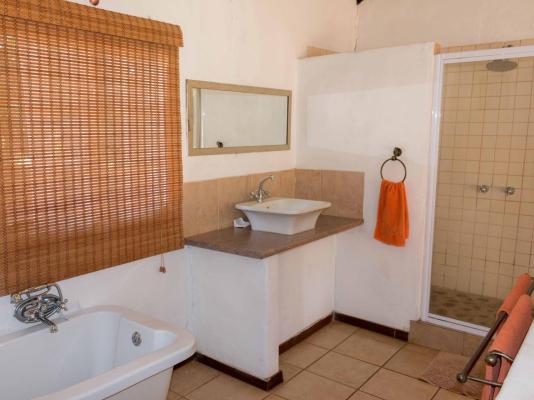 Thaba Manzi Ranch - 222900