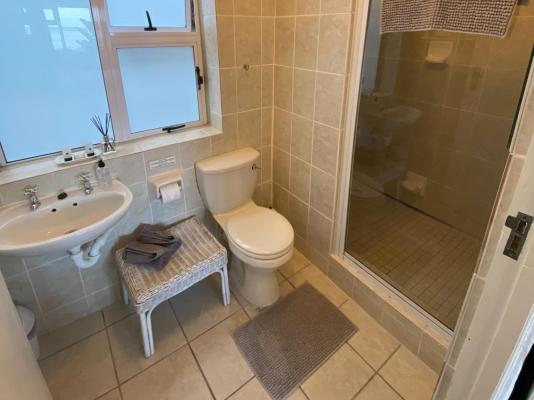 Room image 2
