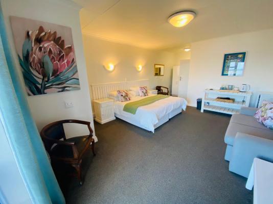 Room image 3