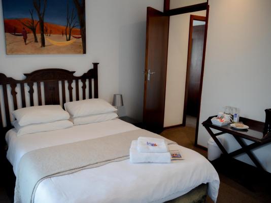 Room image 6