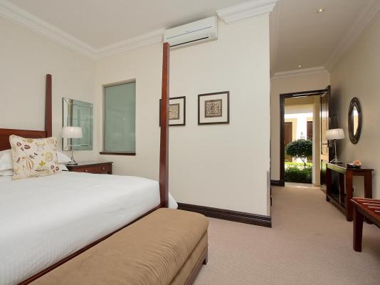 Room image 3