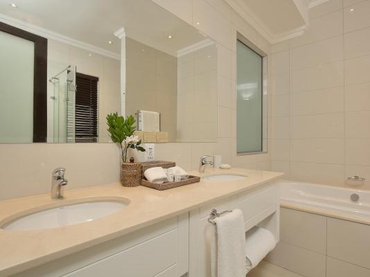 Room image 5