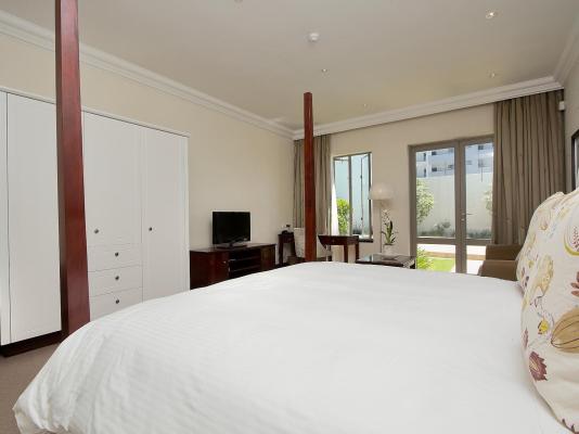 Room image 10