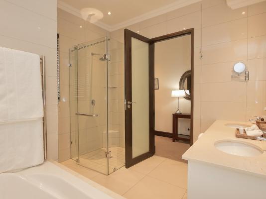 Room image 12