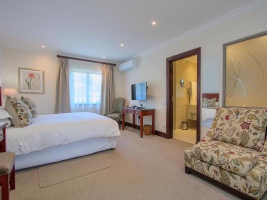 Room image 28