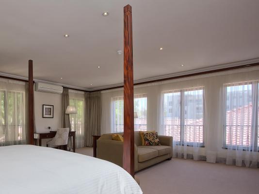 Room image 39
