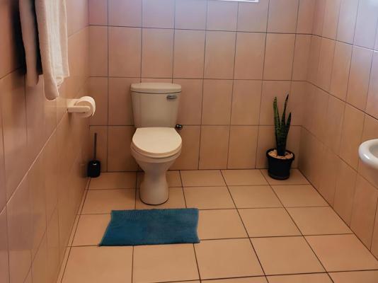 Room image 2