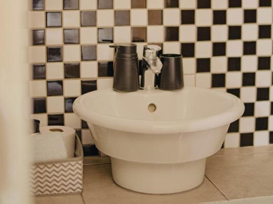 Room image 4