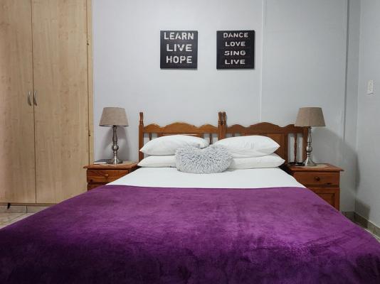 Room image 4