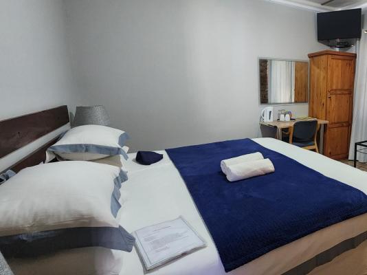 Room image 1