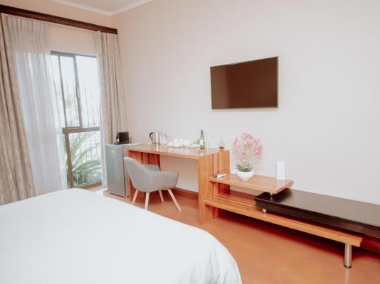 Room image 1